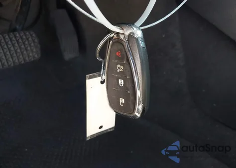 2020 Chevrolet Malibu Fwd Lt из США, поврежденный, VIN 1G1ZD5ST8LF045701